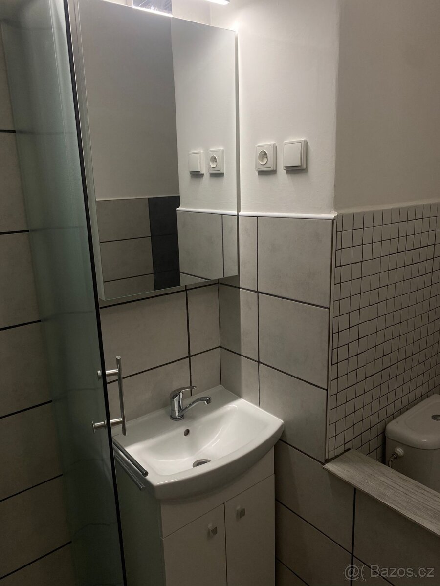 Chvaletice 1+1 Generála Svoboda - 5