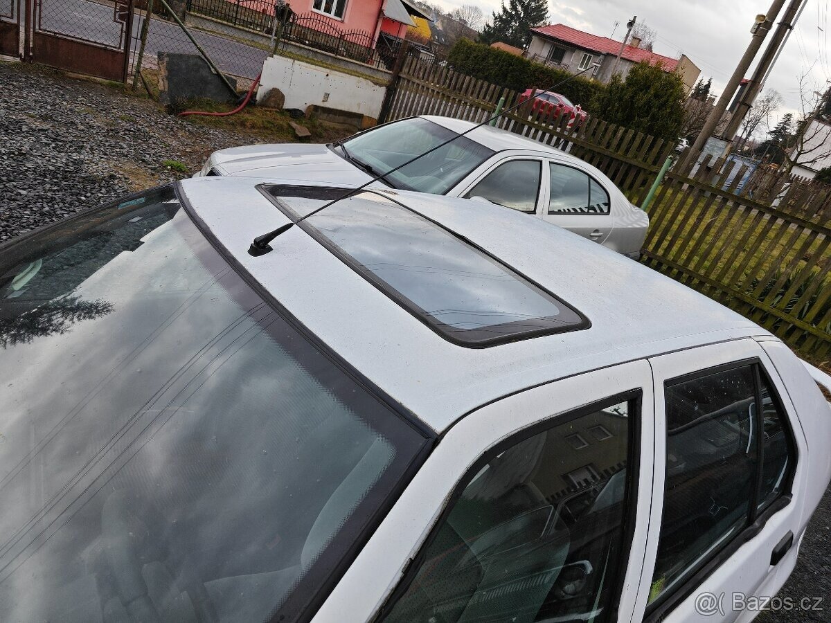 Renault 19 1,816V 99kw - 5