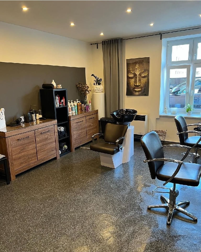 Pronájem kadeřnického křesla - 5