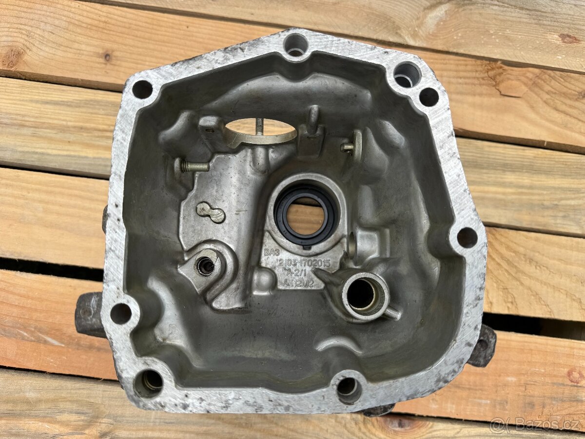 Lada 2103 Kryt převodovky - 5