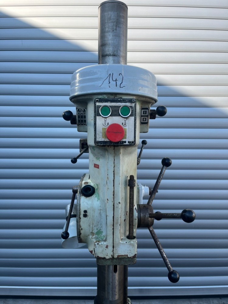 142. Sloupová vrtačka VS32A - 5