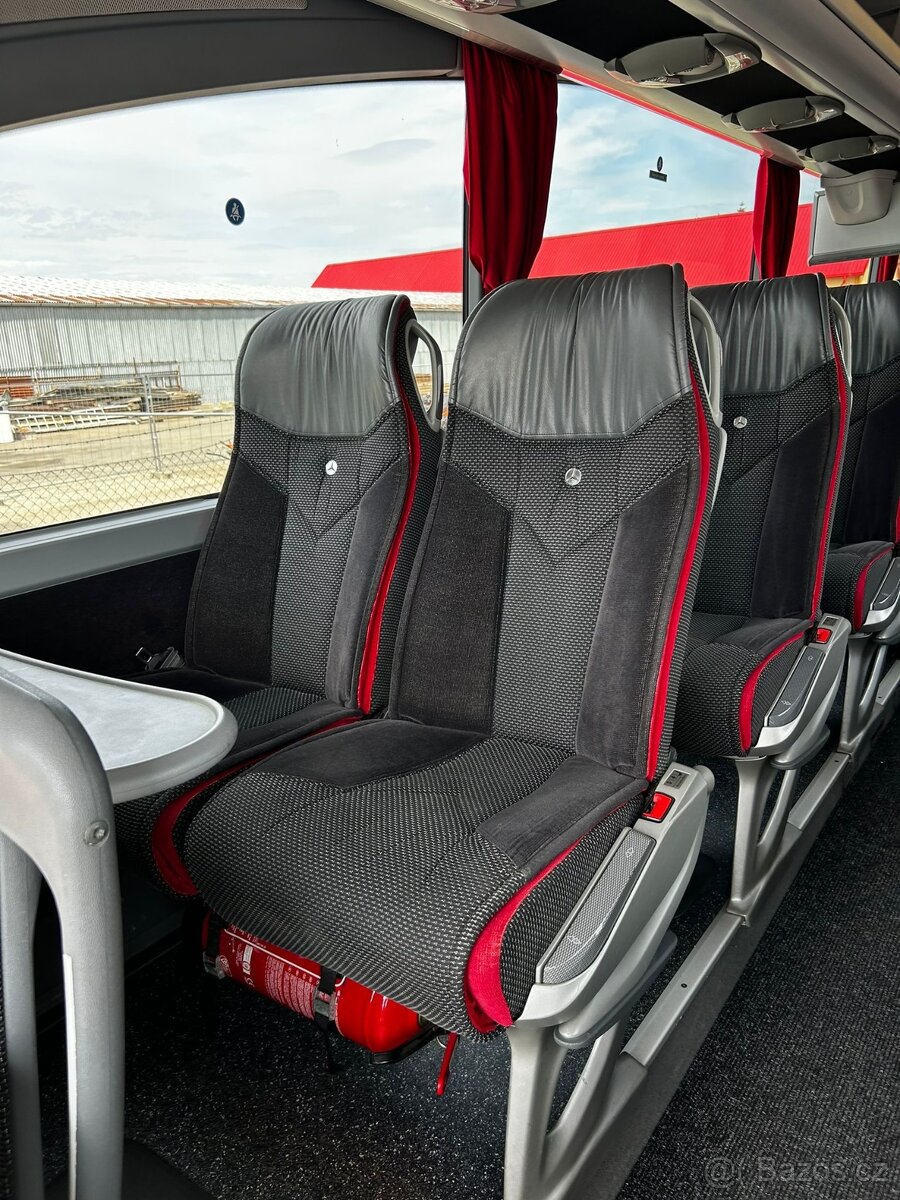 MB Travego 15 RHD - 5
