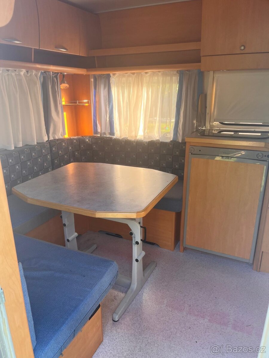 Karavan Eifelland E450 - 4místa - 5