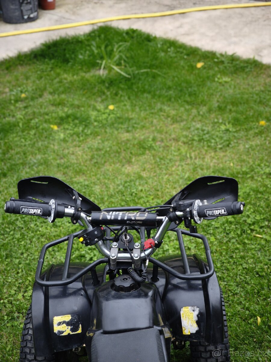 Dětská benzínová čtyřkolka ATV 50 ccm