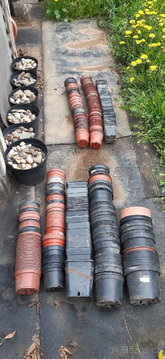 Květináče - různé velikosti a barvy - 5