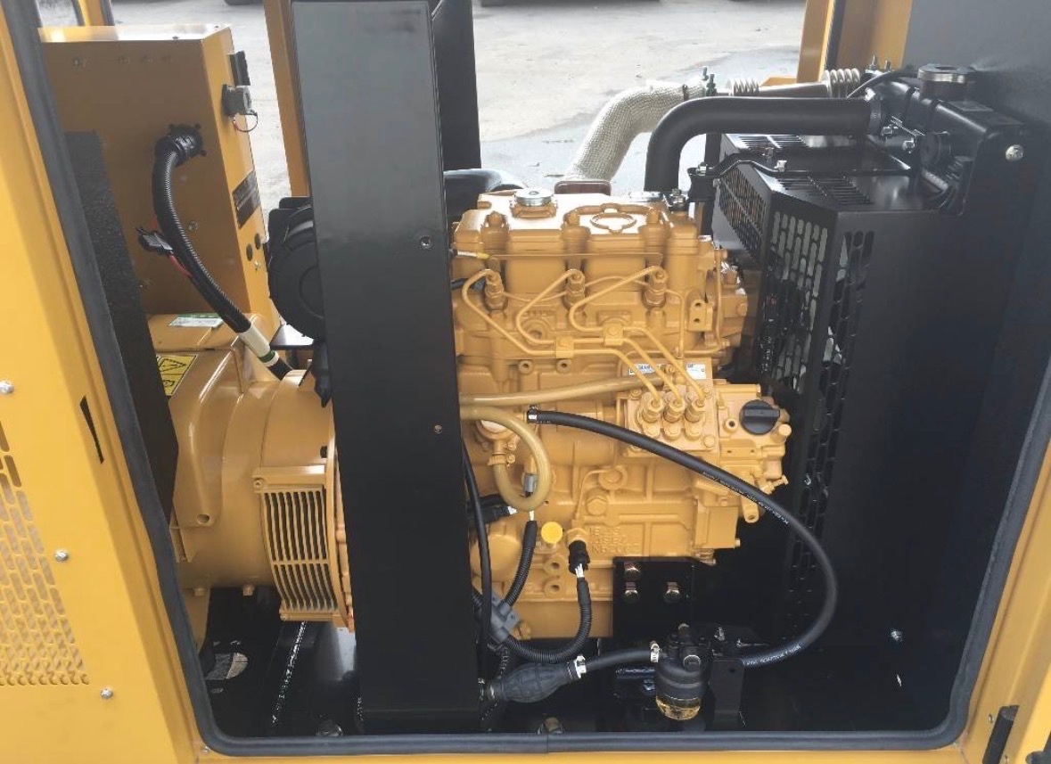 Dieselový generátor Caterpillar DE13.5E3 – 13,5 kVA – TOP ST - 5