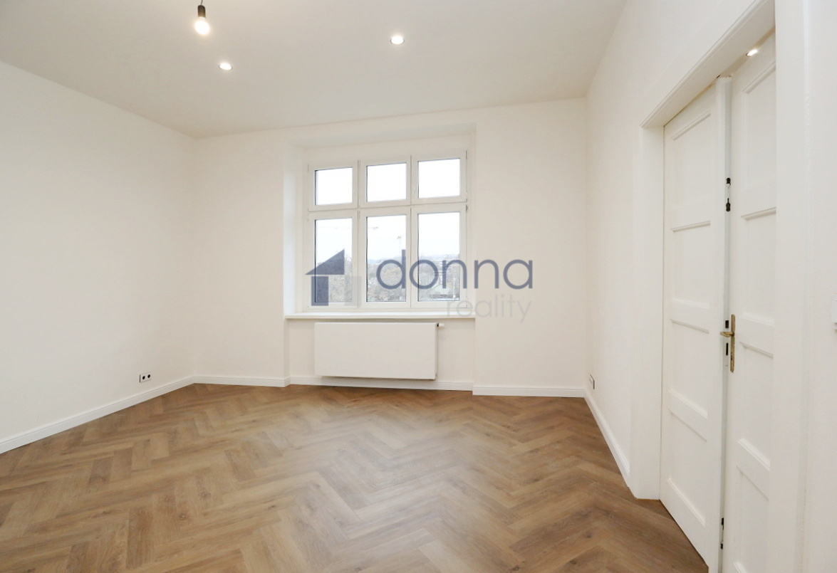 Pronájem bytu 3+kk 95m², ul. Sokolovská, Praha 8 - Libeň, čá - 5