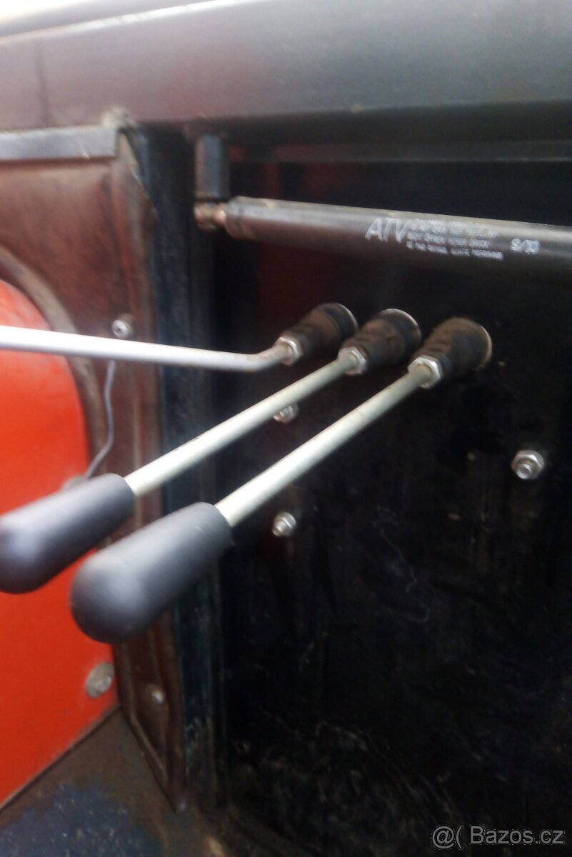 OKOPÁVAČKA DO VINIC A SADŮ. - 5