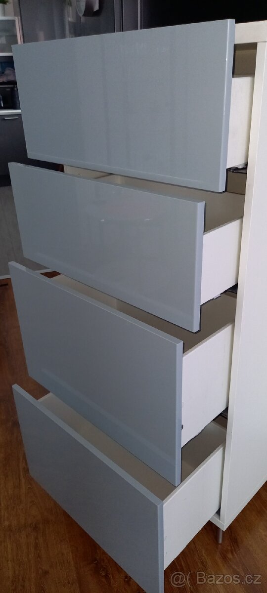 IKEA Besta se šuplíky - 5