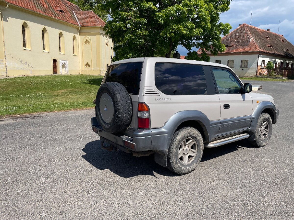 Toyota Land Cruiser 90