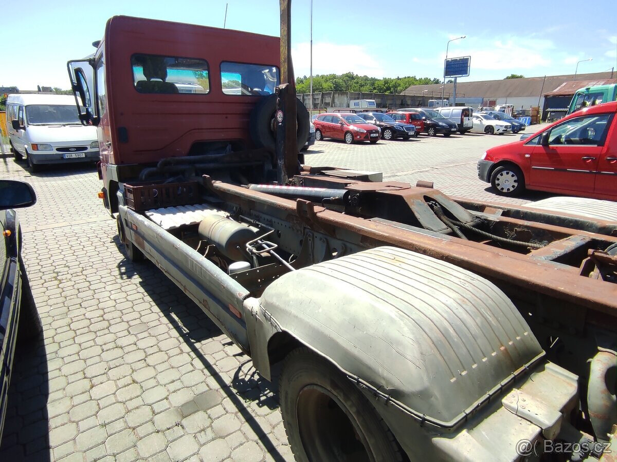 MERCEDES ATEGO r.v.2006 Kontejner - - 5