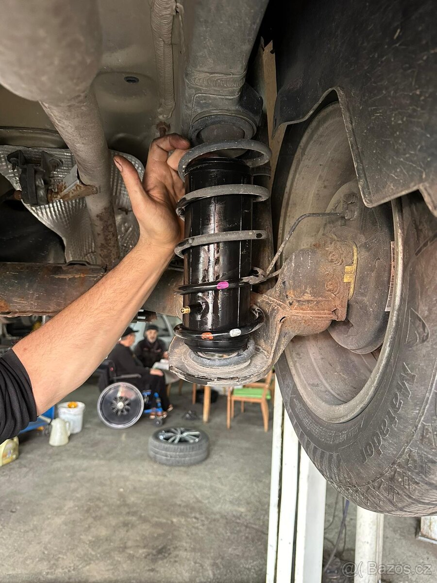 Vzduchové Mechy do SUV, Dodávky a Osobné autá - 5