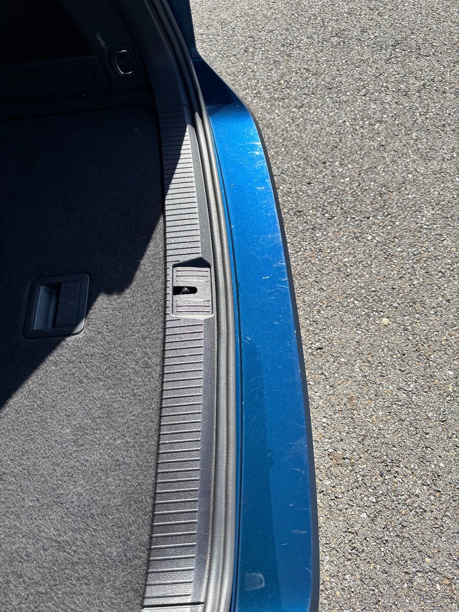 VW Passat B8 Variant Business 2.0 TDI 110kW Manuál / Matrix - 5