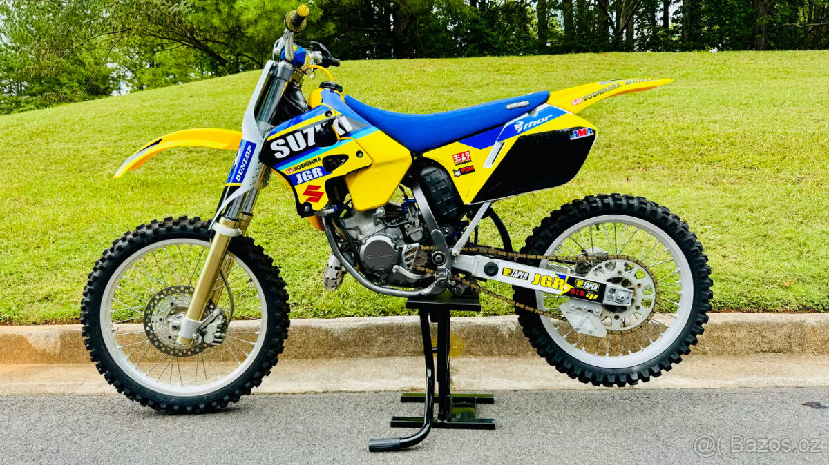 Suzuki RM125 - 5