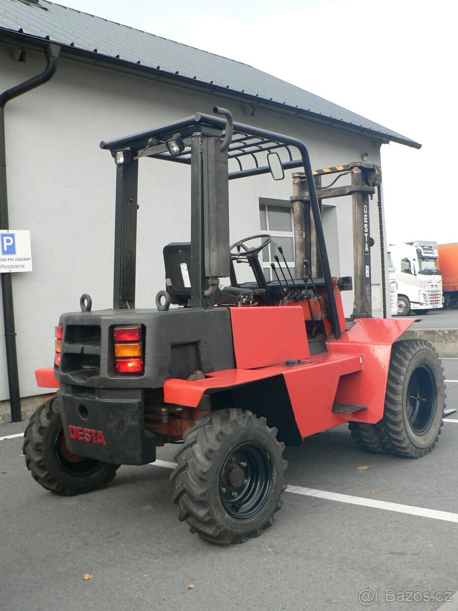 Pronájem teréního vysokozdvižného vozíku DESTA - 5