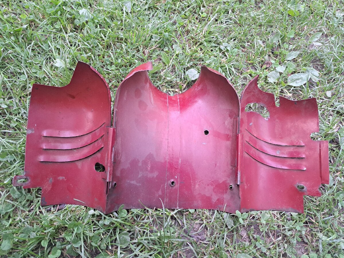 Prsíčka JAWA 50/550, 555 - 5