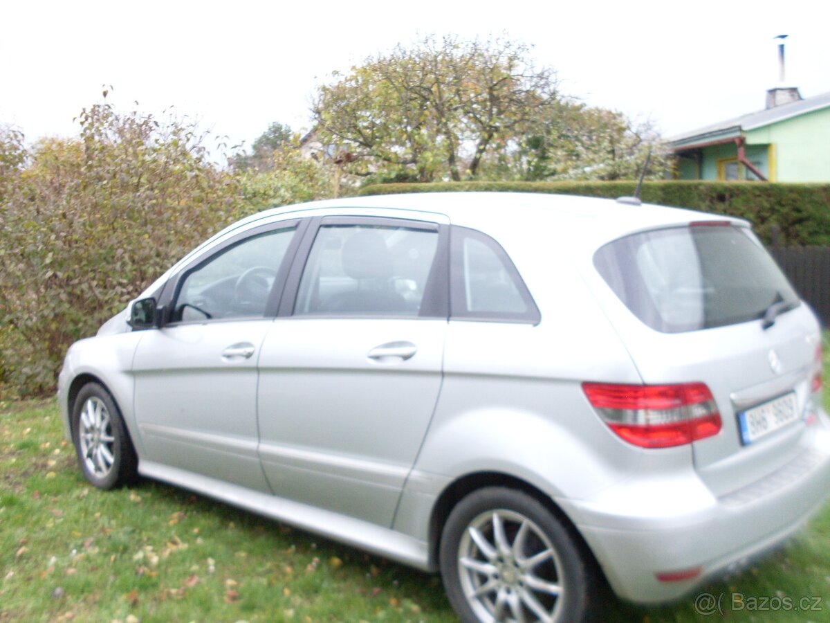 MERCEDES B 2OO - 5