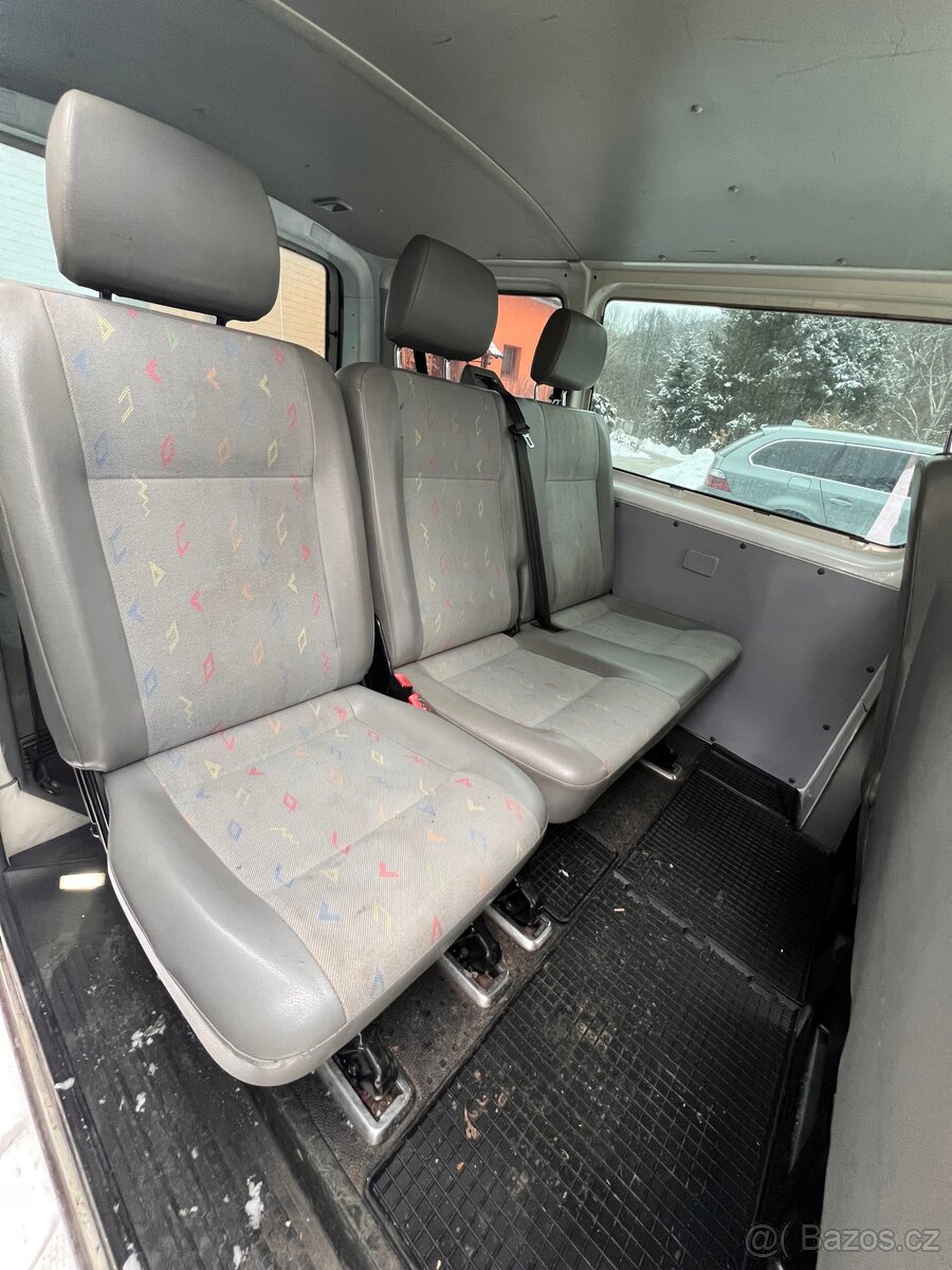 VW Transportér T5 1.9TDi 75kw 9 míst - 5