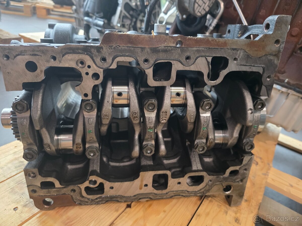 BLOK MOTORU + KLIKA NOVA DFF / DFS 2,0 TDI - 5