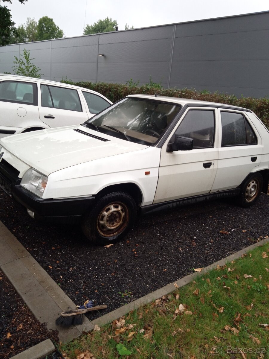 Škoda favorit - 5