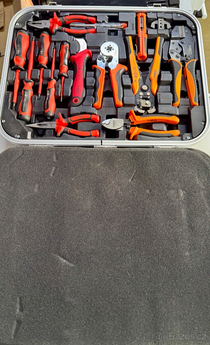 Sada nářadí Neo Tools v kufru - 5