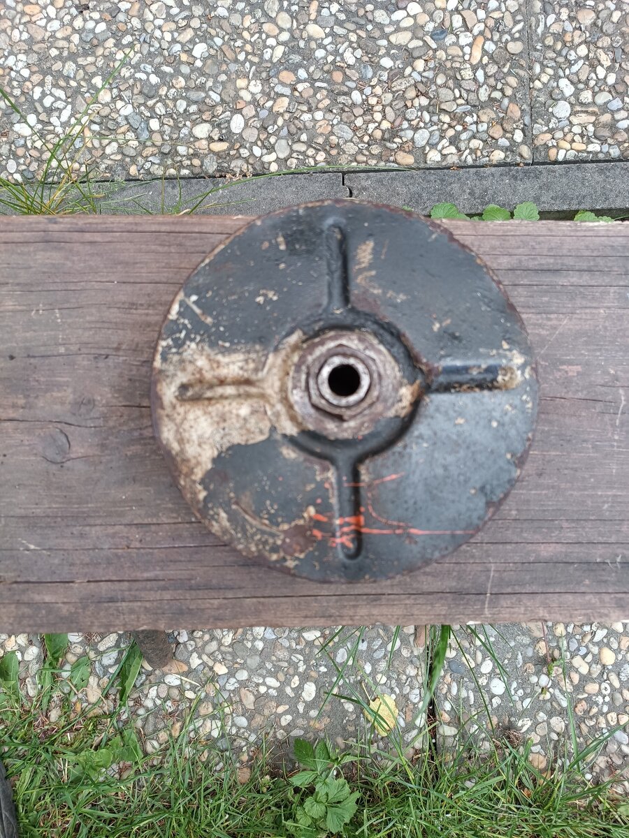 Zadní kolo na Jawu Kývačku 125-175 - 5