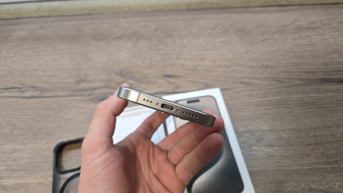 Apple iPhone 15 Pro 128Gb Přírodní Titan, hezký stav - 5