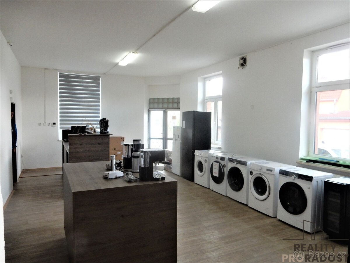 Pronájem nebytového prostoru 170m2 osobní vlastnictví ulice - 5