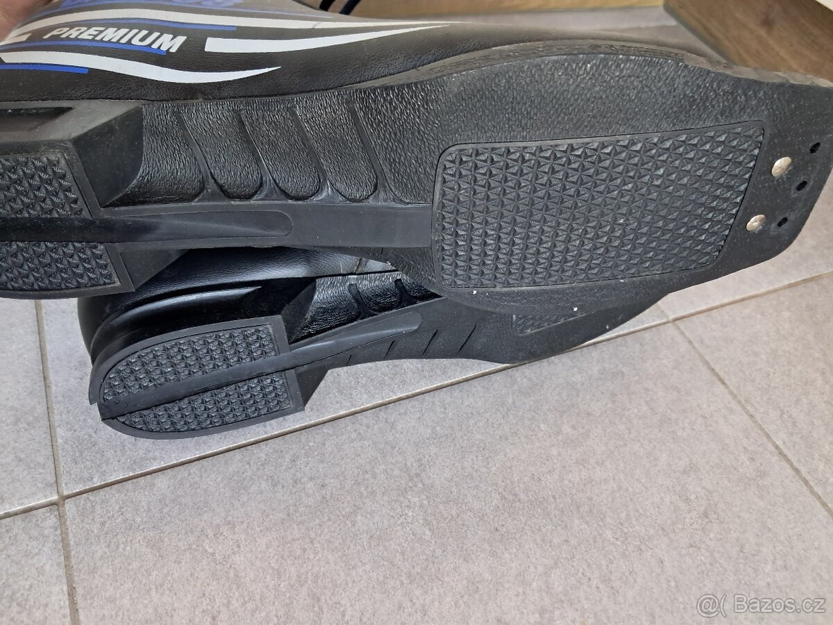 Boty na bezky Botas 47 - 5