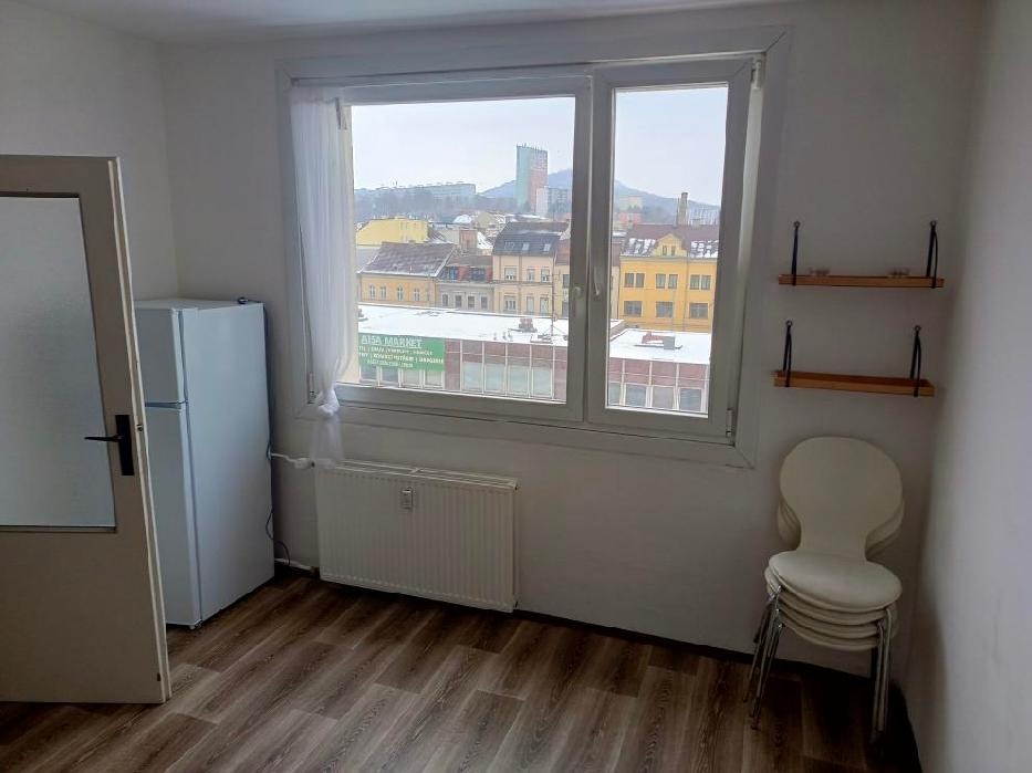 pronájem 1+1 - 5