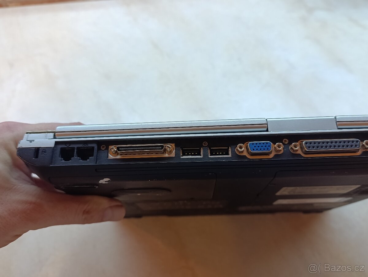 Notebook ASUS M 2400- pentium 4 - 5