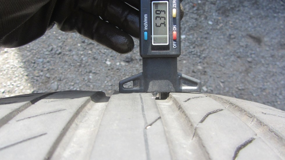 Letní pneu 245/45/19 Continental - 5