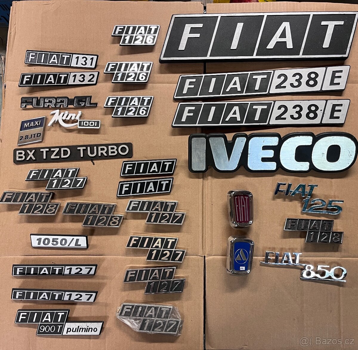 Štítky, emblémy Fiat - 5