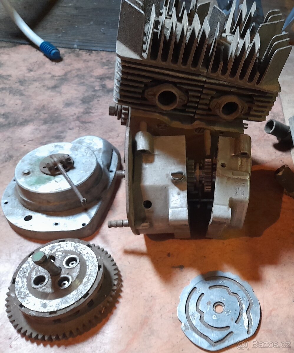 silniční závodní motor MS 250 ccm - 5