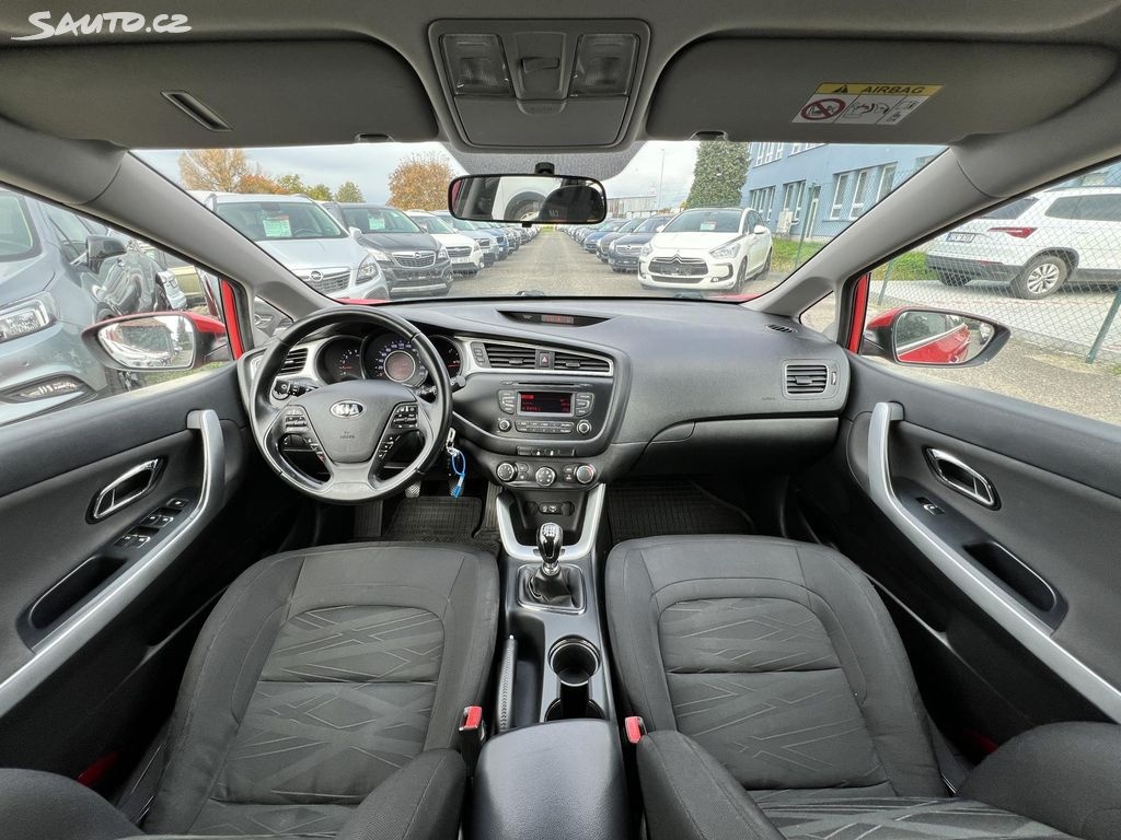 🚗 Kia Ceed 1.6CRDi KOUPENO V ČR odp. DPH - 5
