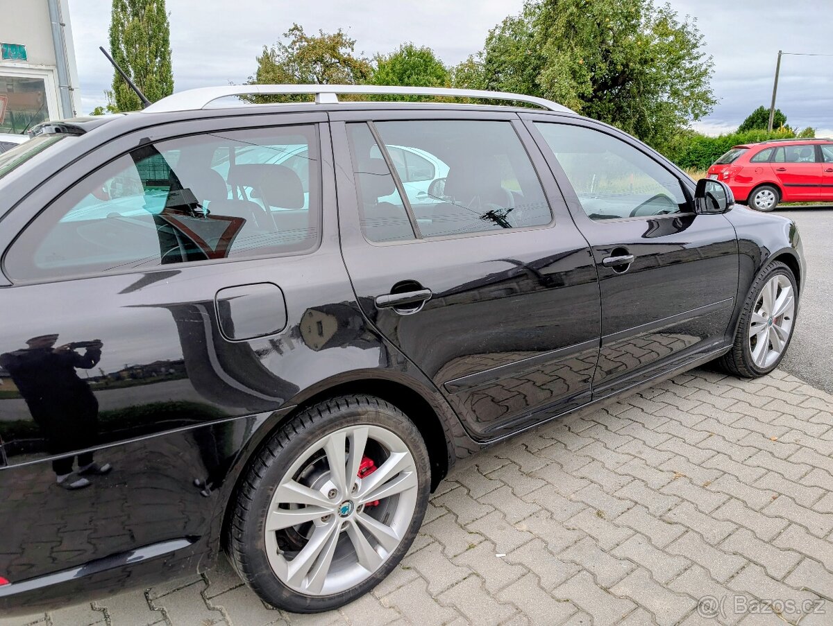 ŠKODA OCTAVIA II RS COMBI 2.0TSi 177kW F.C. JEN 135TKM - 5