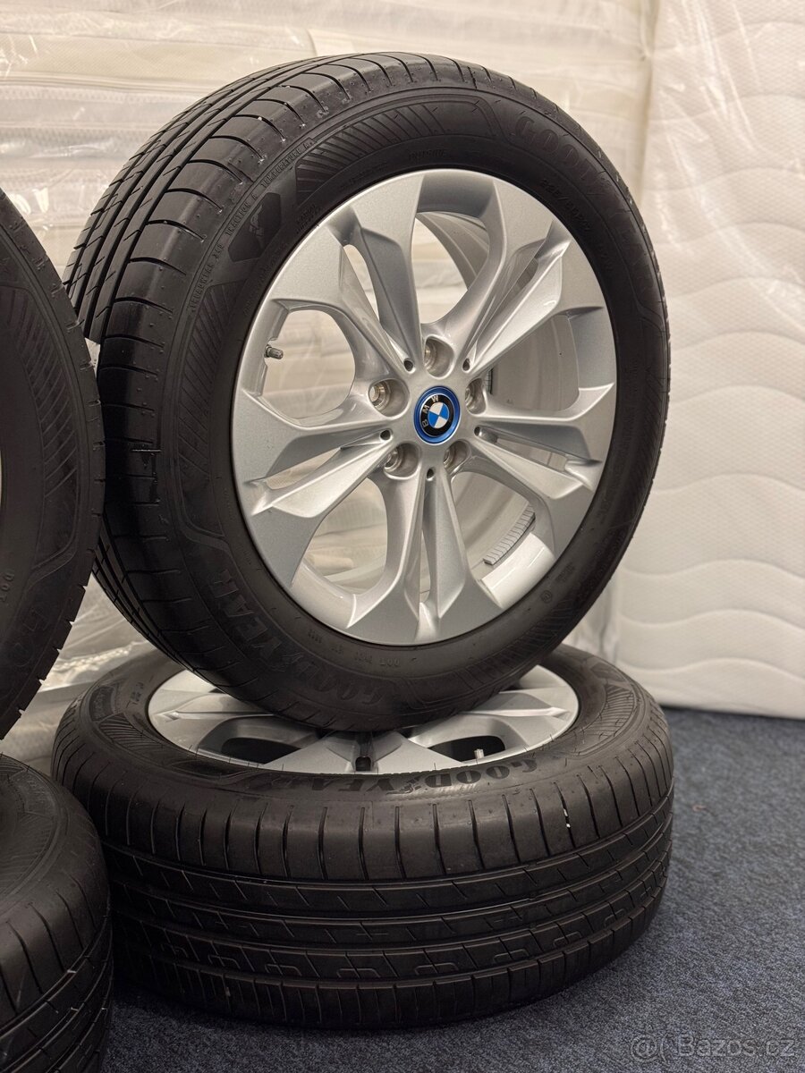 225/55 R17 LETNÍ originální sada kol BMW F48 F39 - 5