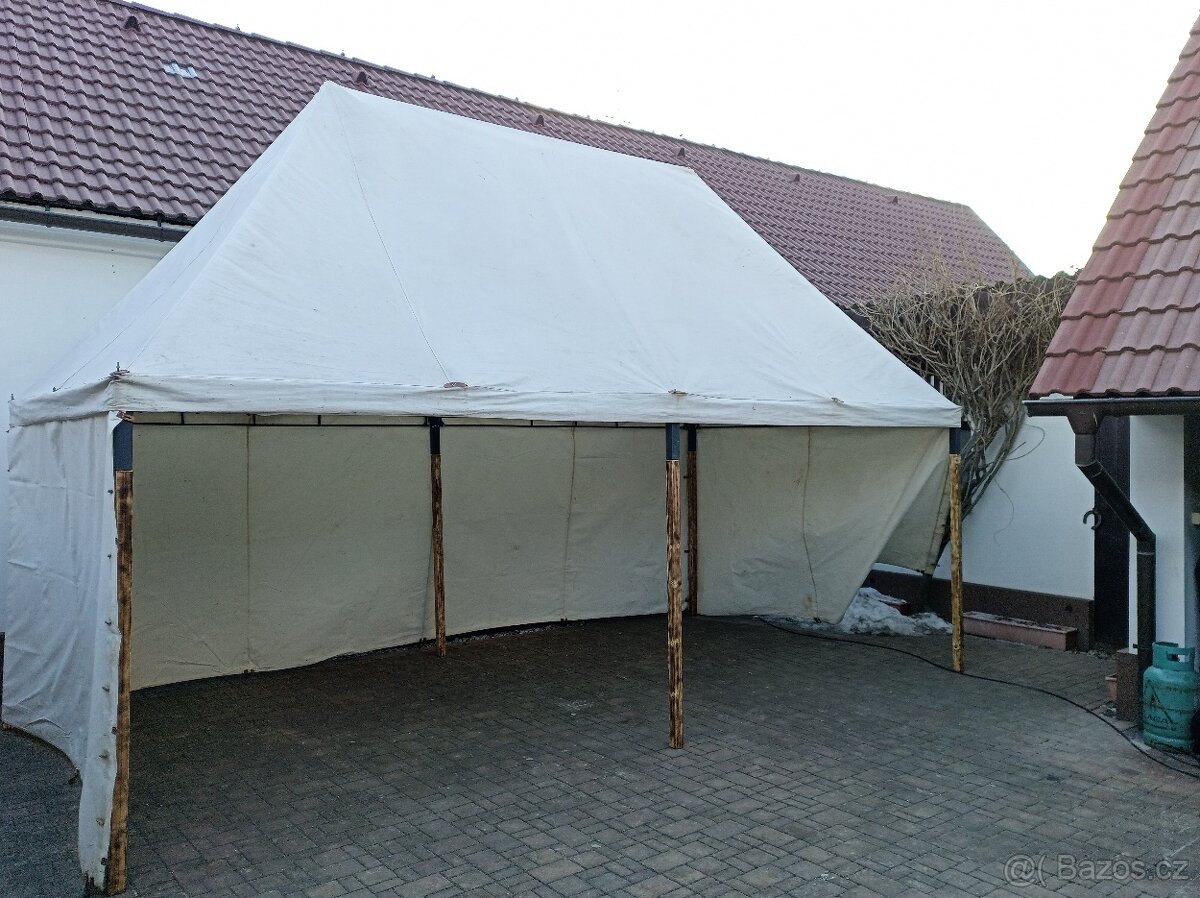 Historický stan se samostatnou konstrukcí - 5