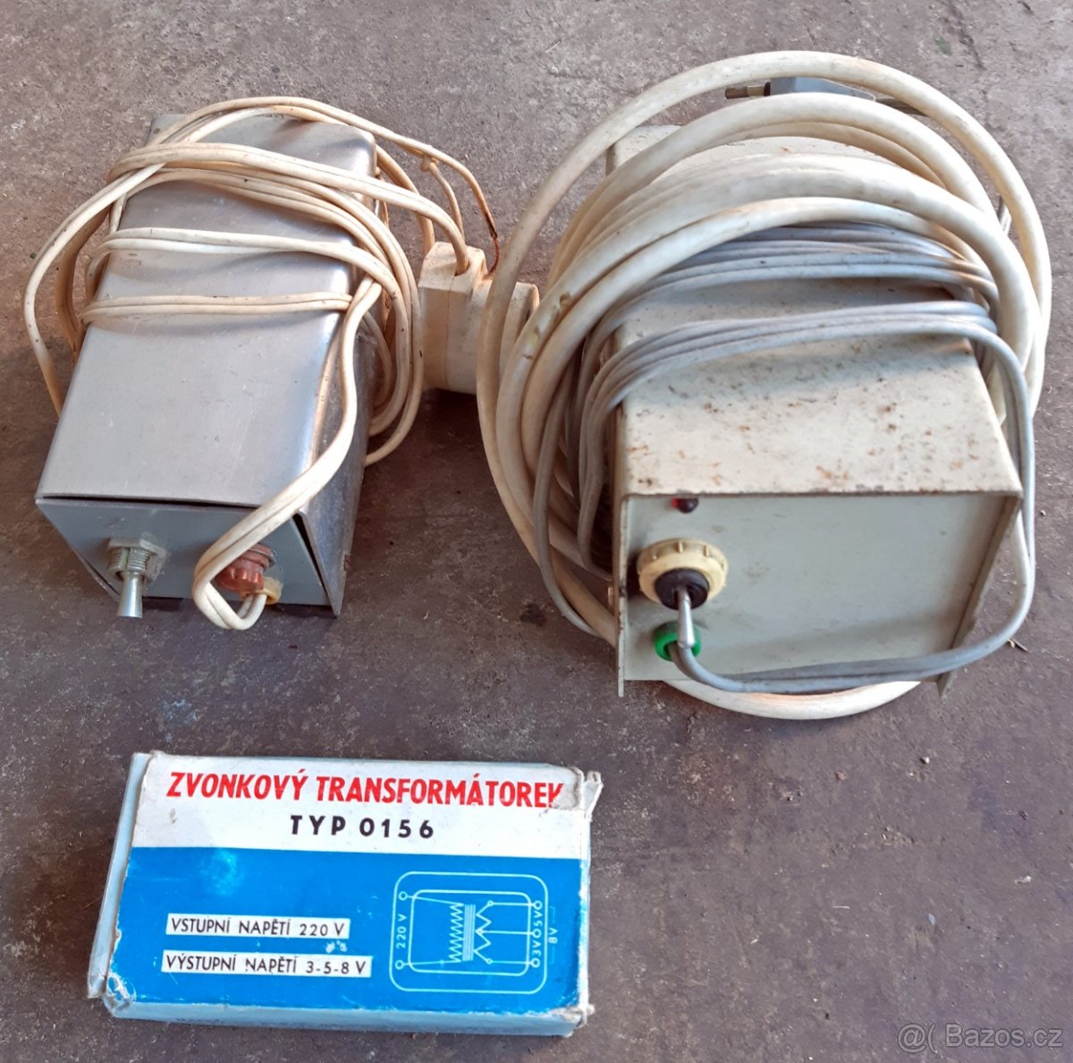 Zásuvka s přepěťová ochranou, trafa aj. - 5