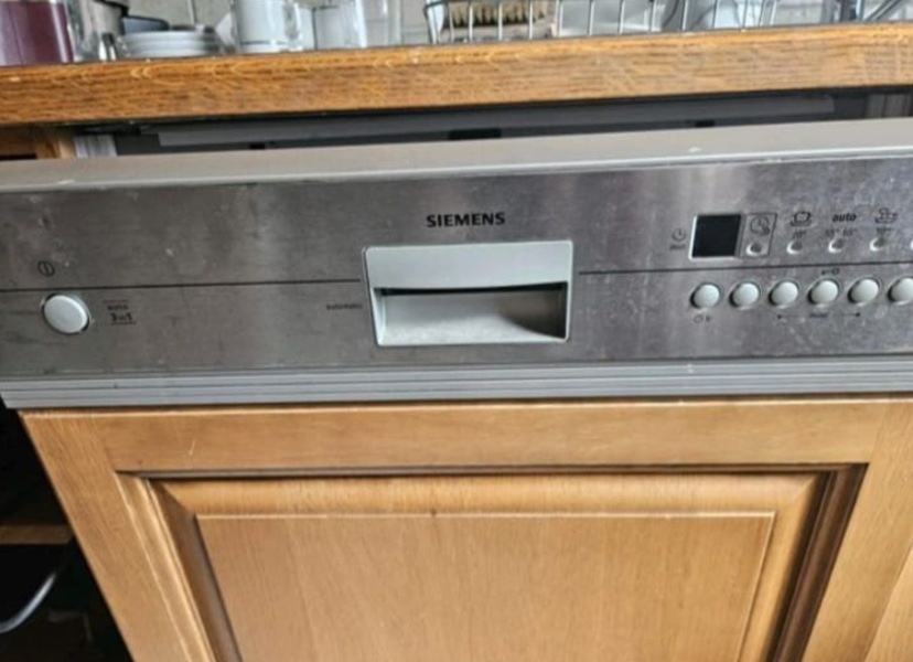 Rustikální dubová linka do U se spotřebiči,6302 - 5