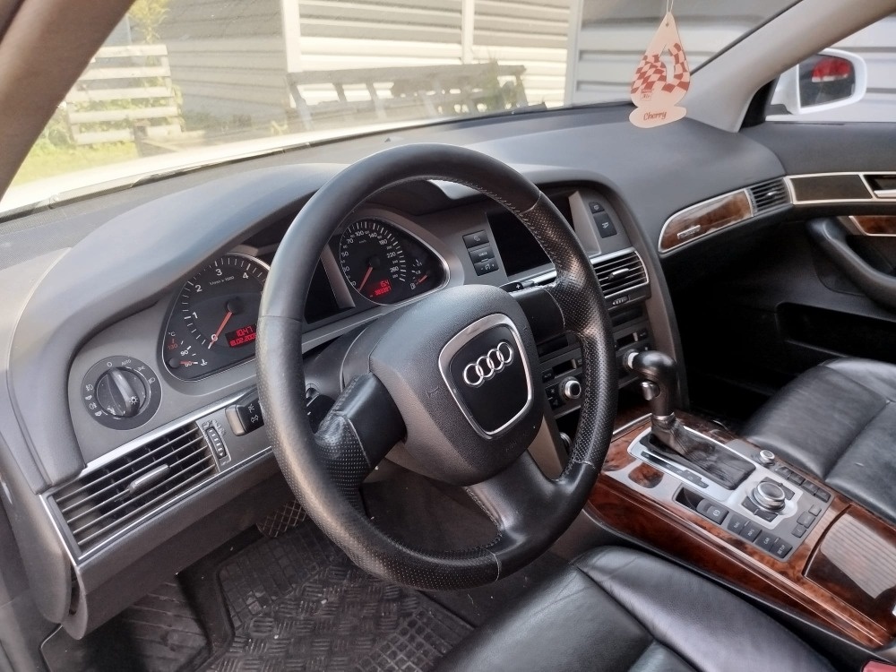 ND - Audi A6 Avant bílá - 5