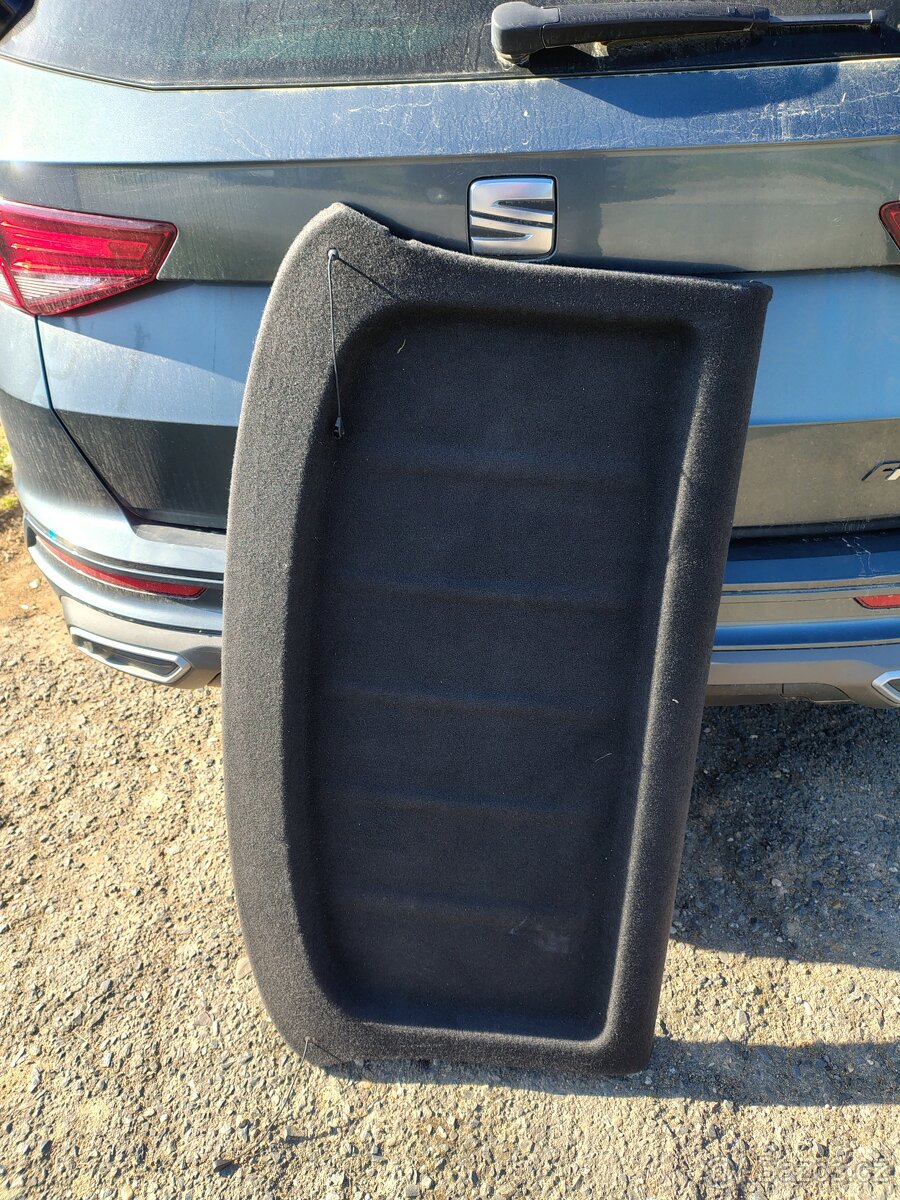 Plato kufru Ateca - 5