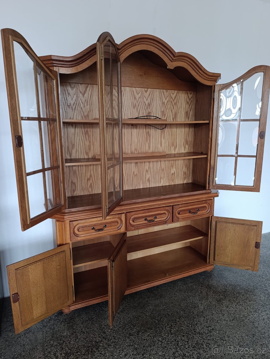 Rustikální kredenc, příborník s vitrínou, nábytek z masívu - 5