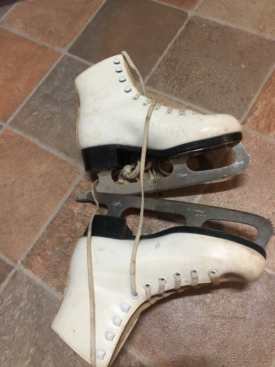 Brusle klasické dámské dívčí vel. 34 - 5