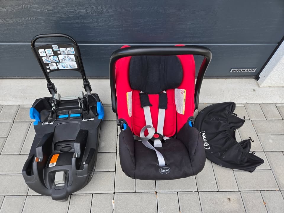Dětská sedačka Britax Römer Baby + základna PC 5 000 Kč - 5