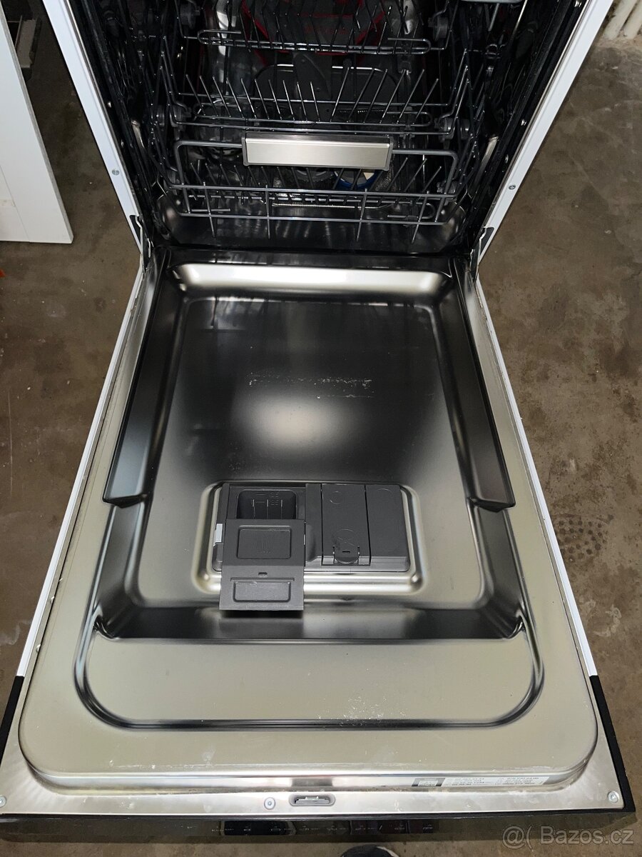 Myčka Whirlpool - 5