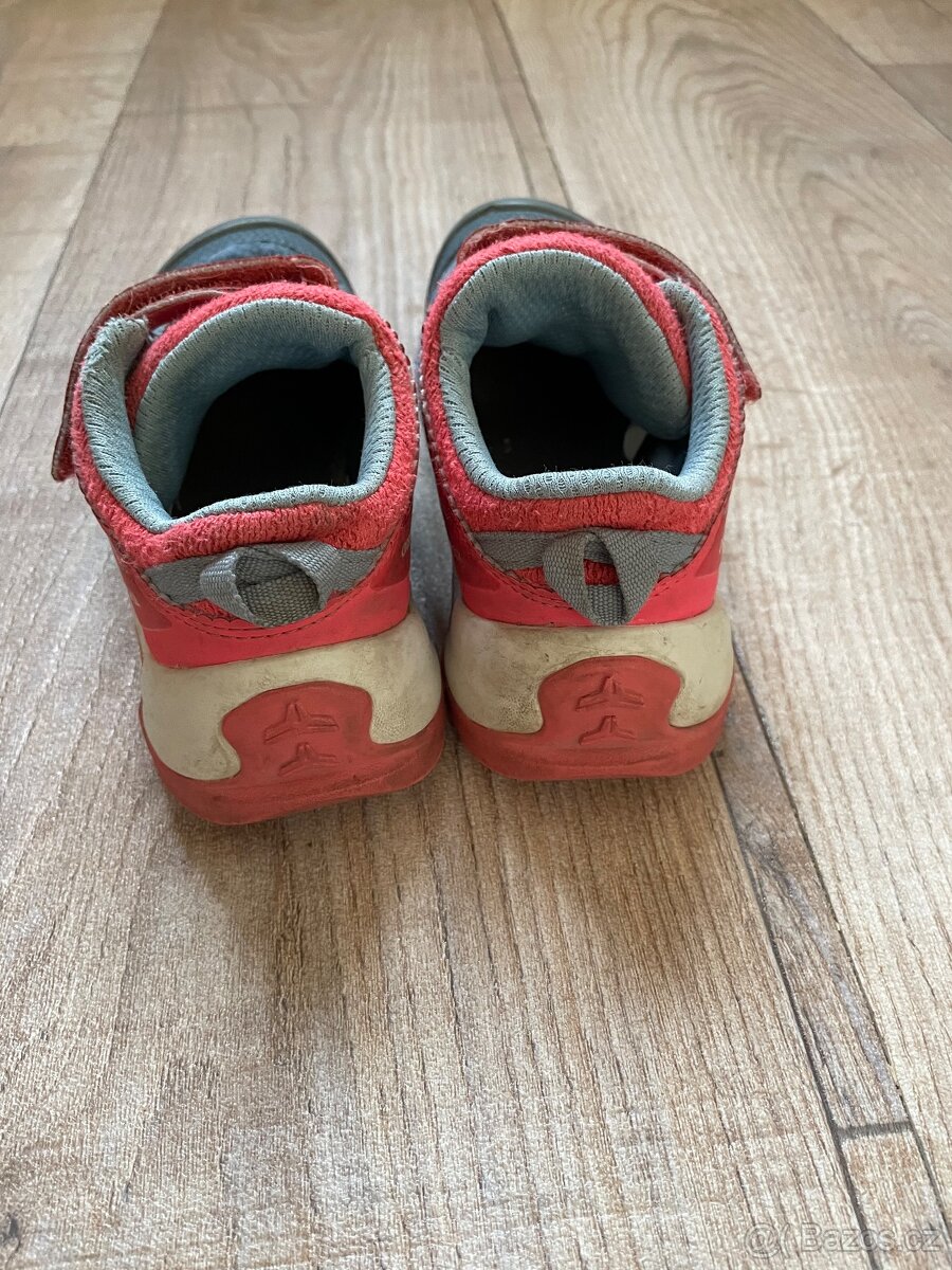 Dívčí turistická obuv Decathlon 29 - 5