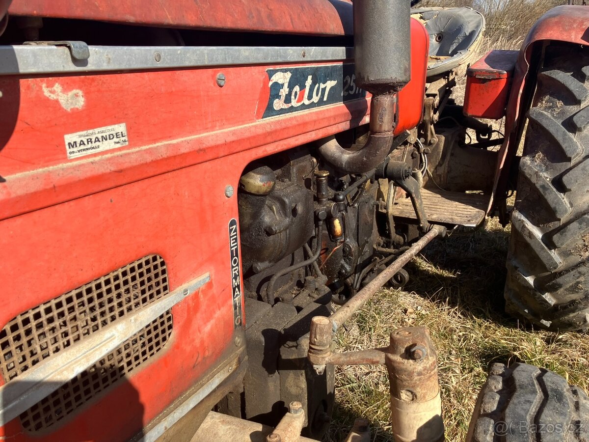 Zetor 2511 původní, odpružená náprava, plná závaží - 5