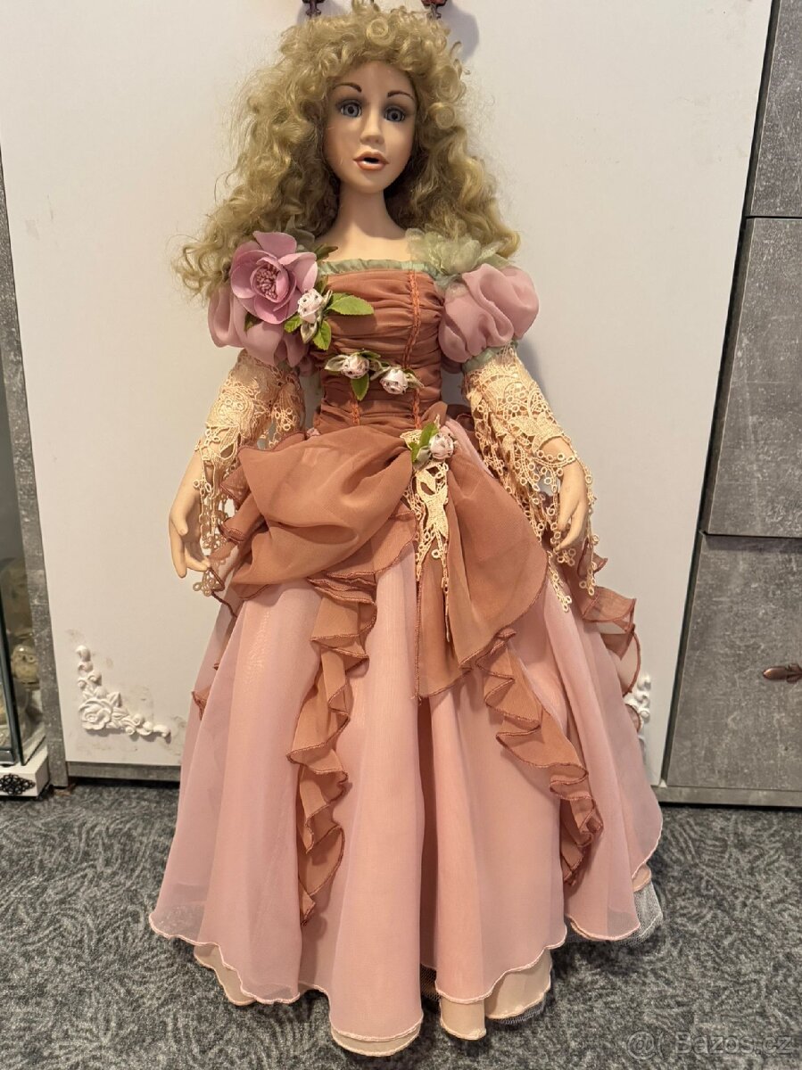 Sběratelská značená porcelánová panenka - 5