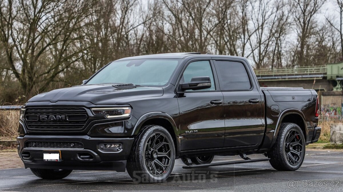 Dodge RAM 5.7L V8 HEMI Limited NIGHT 10/2024